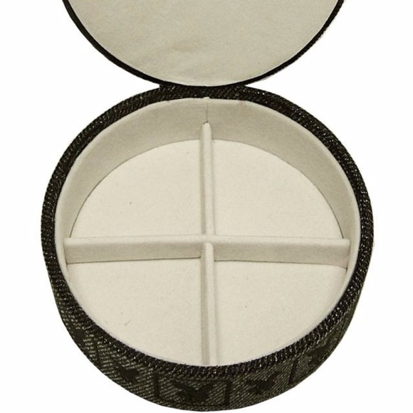 Playboy Jewelry Set Necklace Earrings Bunny Heart - Picture 4 of 10